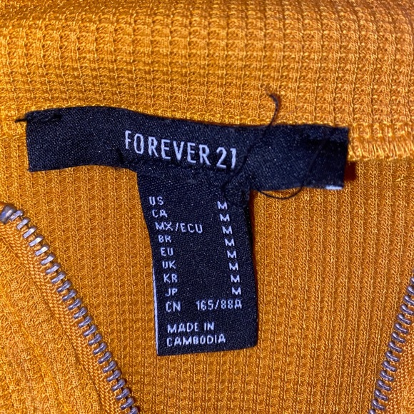 Zip down forever 21 shirt/sweater - Picture 2 of 2
